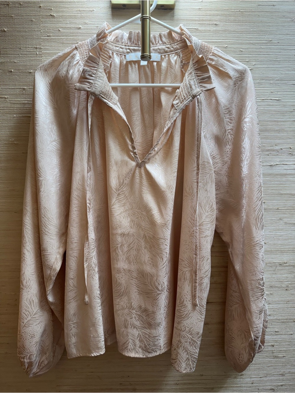 Karlie - V-Neck Long Sleeve Blouse